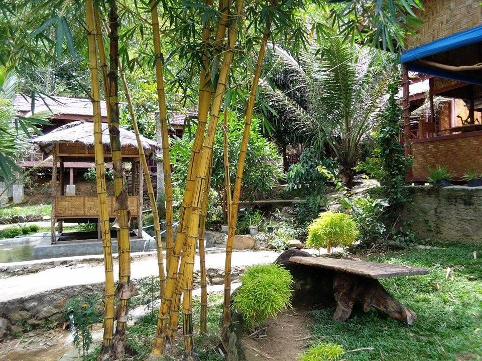 فندق Timbanglawangفي  Orchid Bungalow & Restaurant المظهر الخارجي الصورة